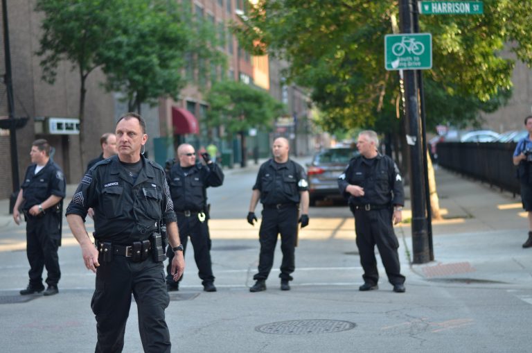 A chicagói rendőrség fellázadt a kötelező oltás miatt