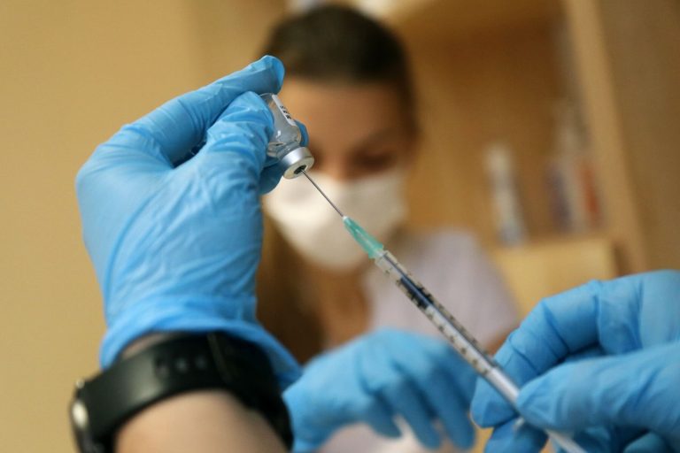 Ezúttal is mindenki számára ingyenes az influenza elleni védőoltás