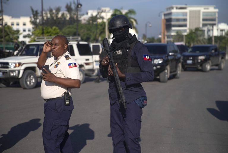 Az elrabolt misszionáriusok megölésével fenyegetett a rettegett Haiti bűnbanda