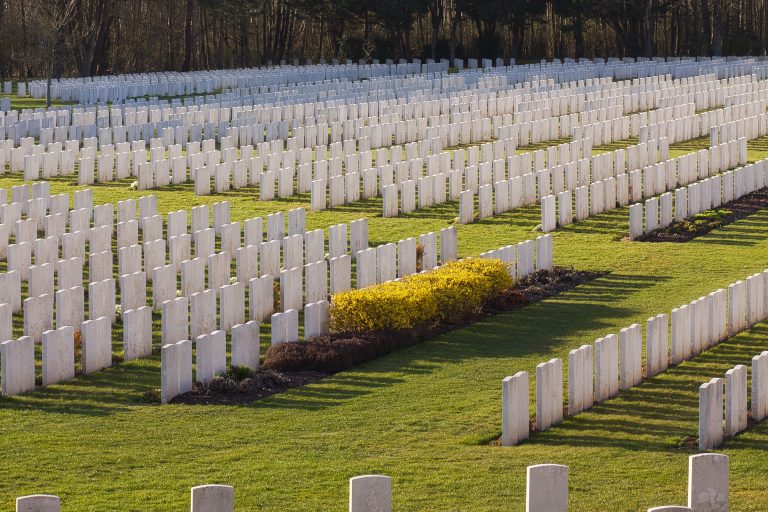 QR-kódokkal segít az elhunyt rokonok nyughelyének felkutatásában a horvát temetőszolgálat