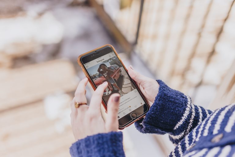 Az Instagram arra ösztönzi a tiniket, hogy „tartsanak szünetet“