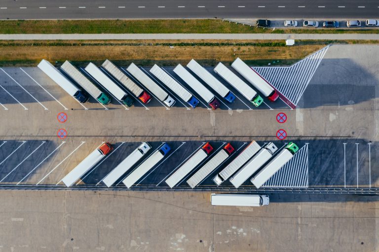 Mindenhol gondot jelent a sofőrhiány, nem csak az Egyesült Királyságban