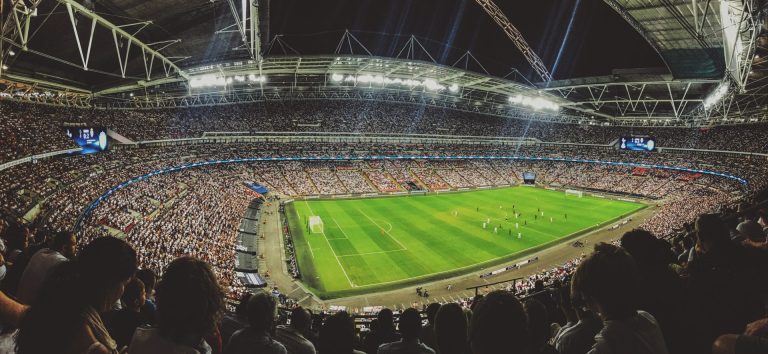 Magyar szurkolókkal csaptak össze az angol rendőrök a Wembley-ben