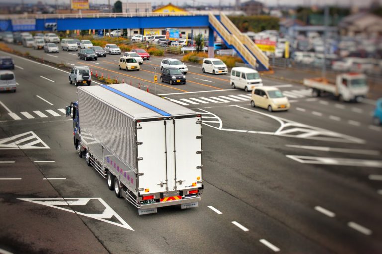 Súlyos áruhiányba torkollhat a fuvarozók és a sofőrök hiánya