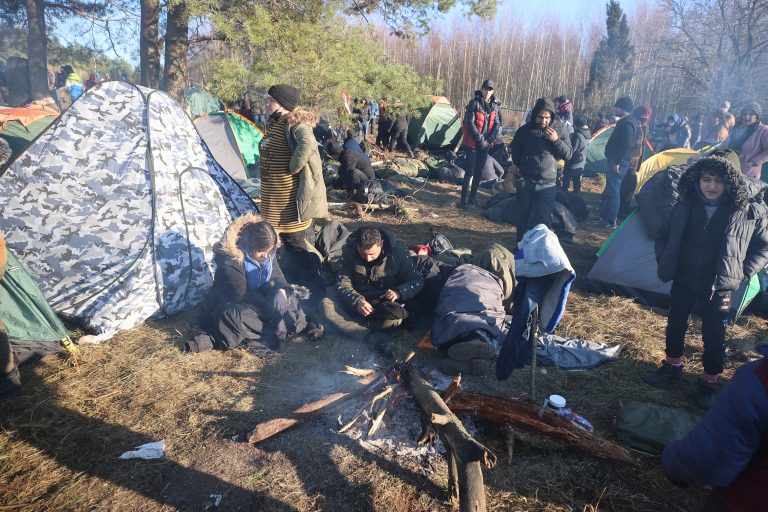 „Lukasenka és Erdogan is saját politikai érdekeire használja fel a menekülteket”