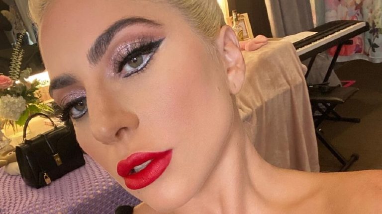 Lady Gaga meztelenül állt modellt, nagyon pikáns