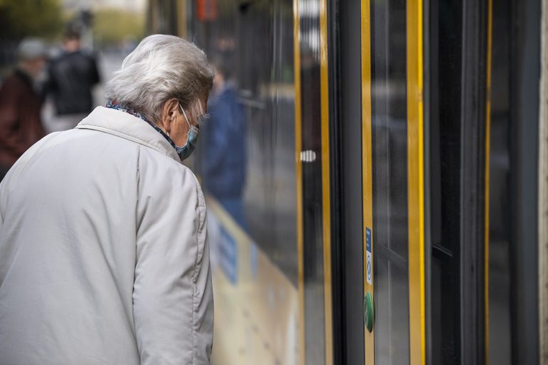 Gázolás történt, ideiglenesen nem jár a villamos Kőbányán a Maglódi úton