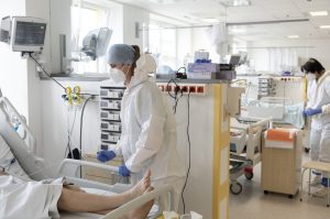 Ez a 10 európai ország jelenleg a legveszélyesebb a COVID szempontjából, Magyarország is köztük van