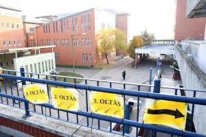 „Májustól szünetet tart a vírus szeptemberig”