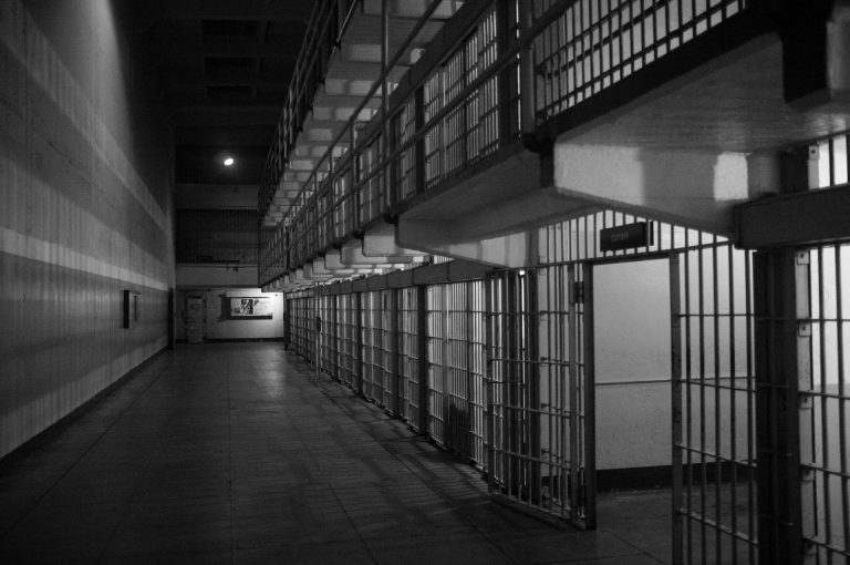 Idegtépő gyerekdallal kínozták a fogvatartottakat egy amerikai börtönben