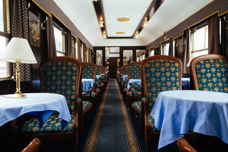A titokzatos Orient Expressz, amely stílusosan, luxusban szelte át Európát