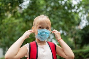 Ezekben az iskolákban kötelező a maszkviselés