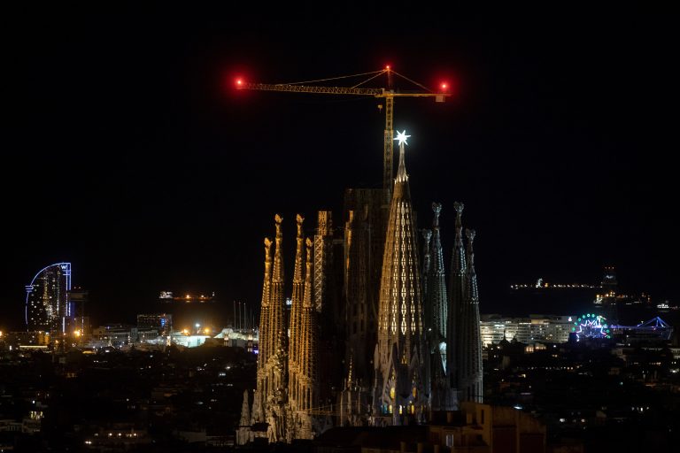 Közel 140 év után újabb tornyot kapott a Sagrada Familia 