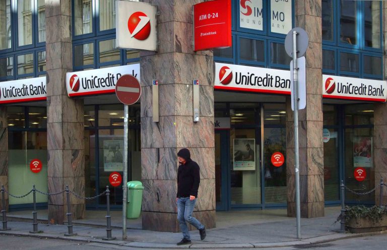 33 millió forintos pénzbírságot szabott ki az MNB az UniCredit Bankra