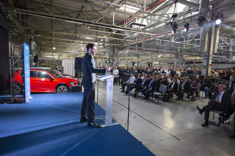 Sztrájkbizottságot alapítottak a szentgotthárdi Opel-gyárban
