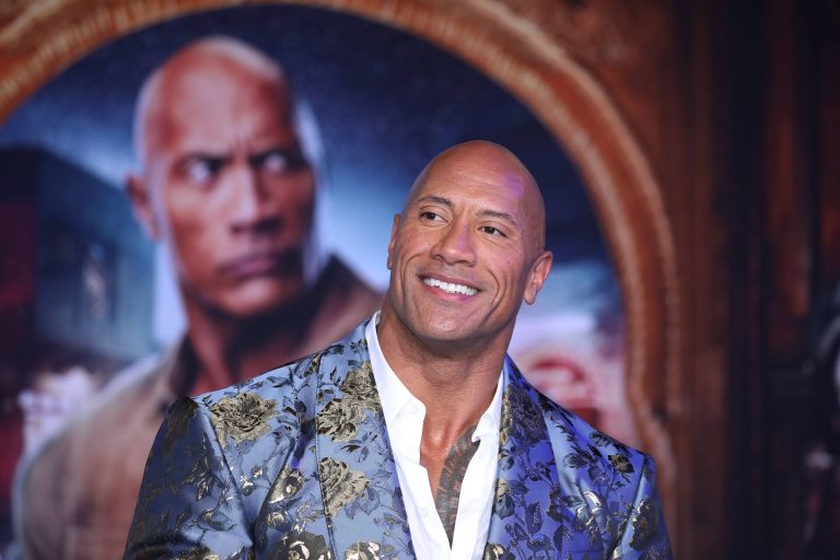 Brutális: már attól izomlázad van, ha ránézel Dwayne Johnson karjaira