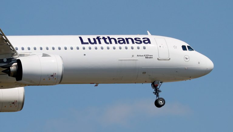 Több tízezer járatot törölt a Lufthansa