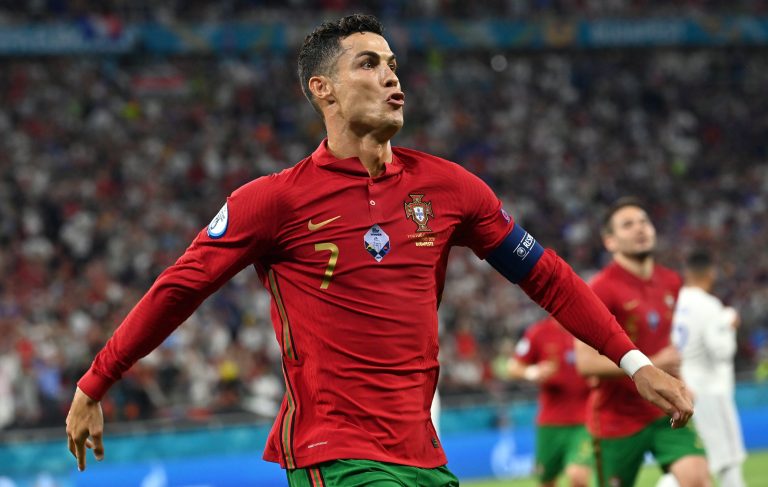 Ronaldo meglepően reagált arra, hogy Messi nyerte el az Aranylabdát