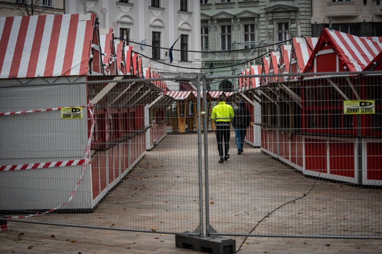 Megdőlt a negatív rekord Szlovákiában, a járvány kezdete óta nem volt ennyi új fertőzött