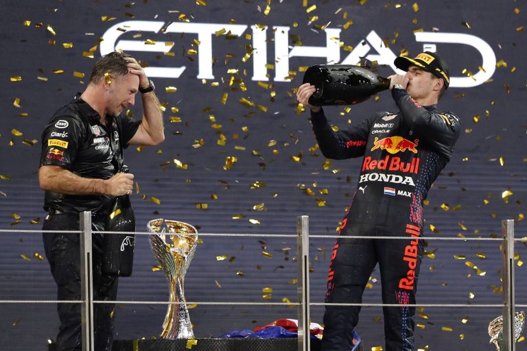 Így bulizott Max Verstappen Martin Garrixxel az F1-es címét követően (videók)