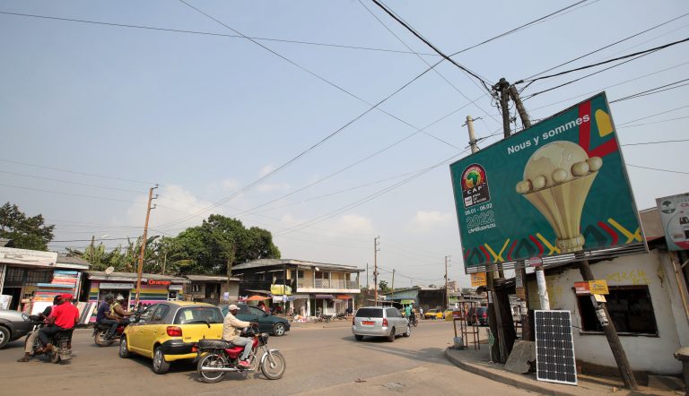 Három újságírót késeltek meg az Afrika Kupa első napján