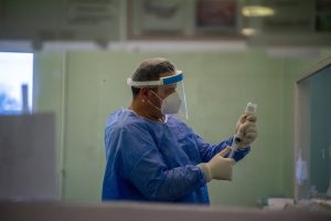 Kormányinfó: február 15-től oltási igazolvány lesz a védettségiből, rövidül a karanténkötelezettség