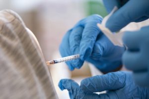 Tévedésből több embert is egyszerre hat adag oltóanyaggal oltottak be Budapesten