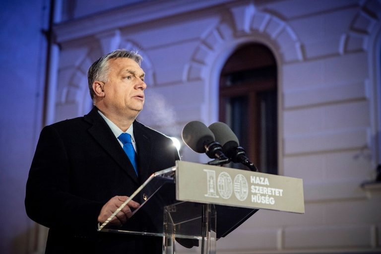 Orbán Viktor vasárnapi üzenete: „Együtt erő vagyunk, szerteszét gyöngeség”