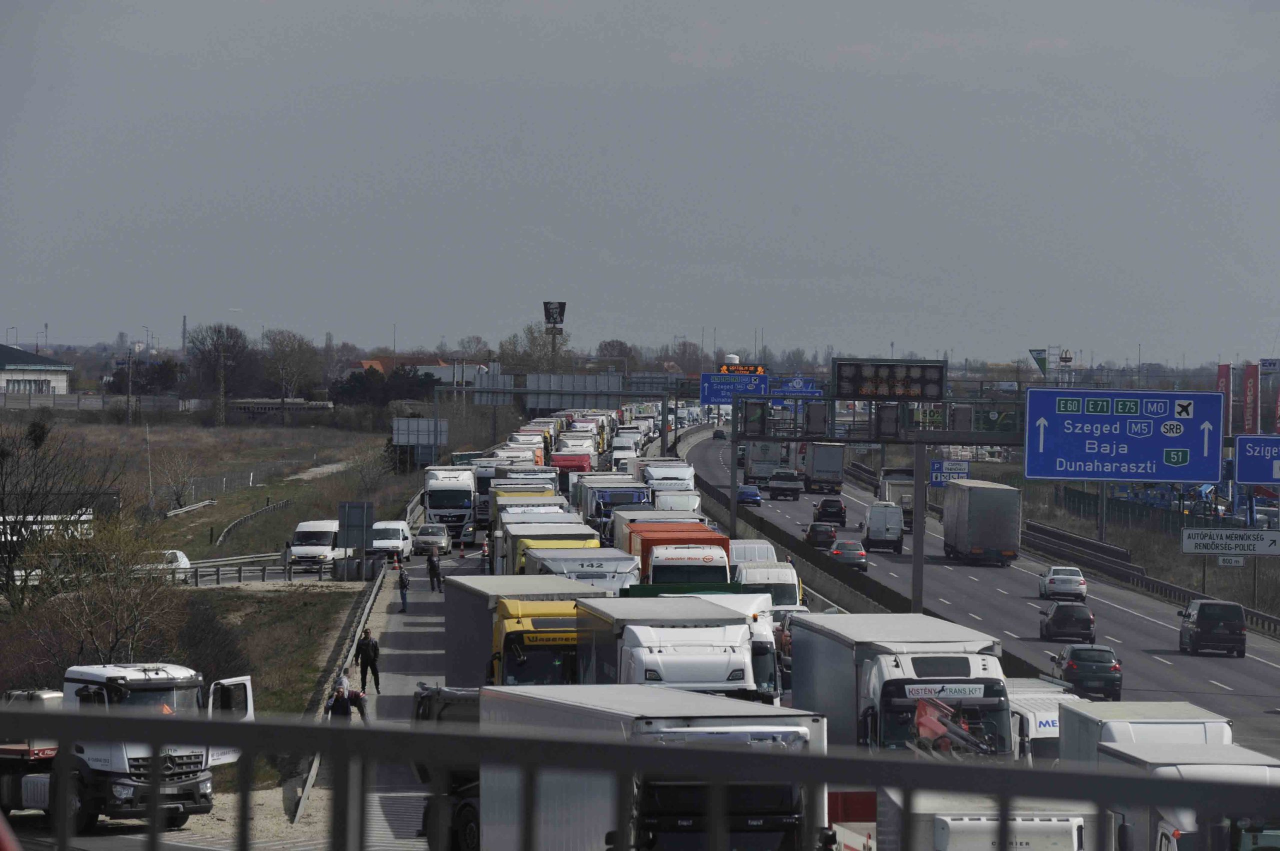 Rossz híreket kaptak az M1-es autópályát használó járművezetők