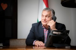 Orbán Viktor szerint a baloldal kamu videókat gyártott, miközben a védekezést támadják