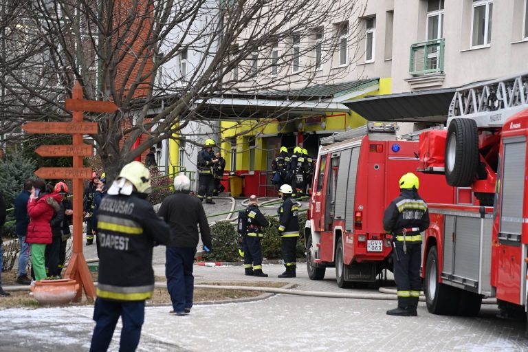 Kórháztűz Budapesten: halálos áldozata is van a tűznek a Szent Imre kórházban