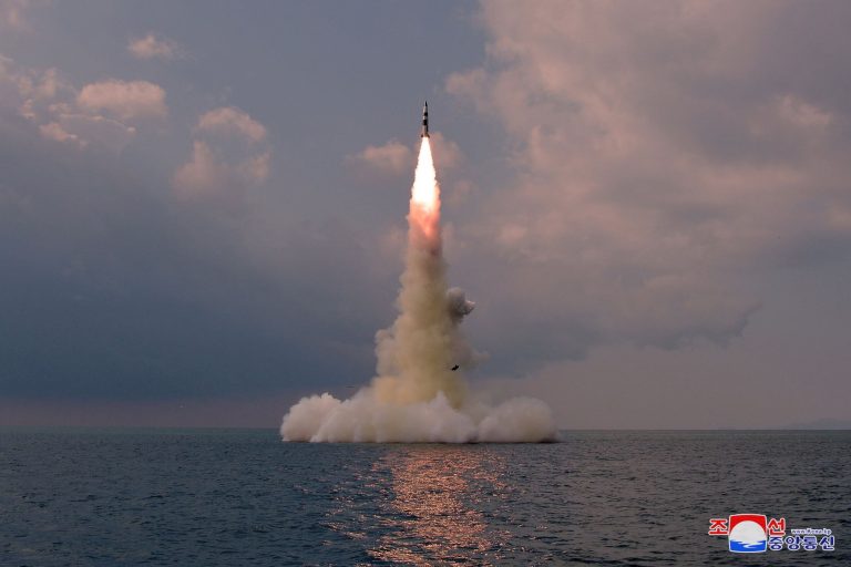 Észak-Korea egy hónapon belül már a negyedik rakétakísérletét hajtotta végre