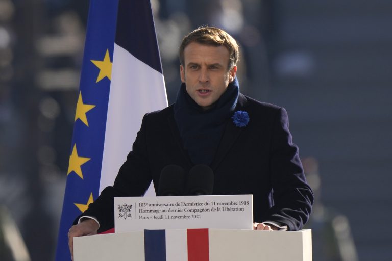 Macron újraválasztatná magát Franciaországban, de még nem biztos benne