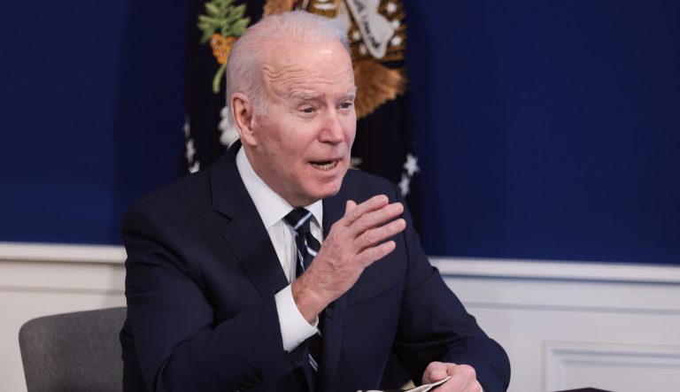 Biden szerint nincs sok idejük, Oroszország meg fogja szállni Ukrajnát