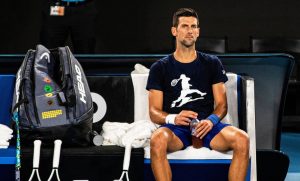 Ez az egész cirkusz elkerülhető lett volna, ha Djokovics beoltatja magát?