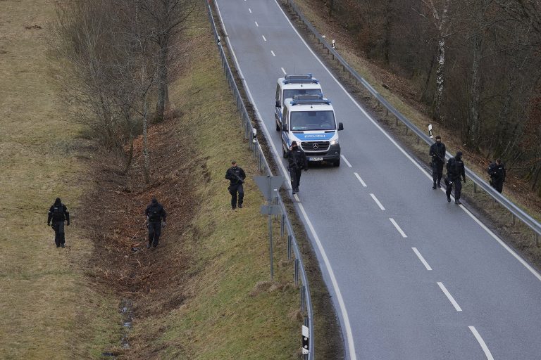 Elkapták a német rendőrgyilkost – két gyanúsított is őrizetben