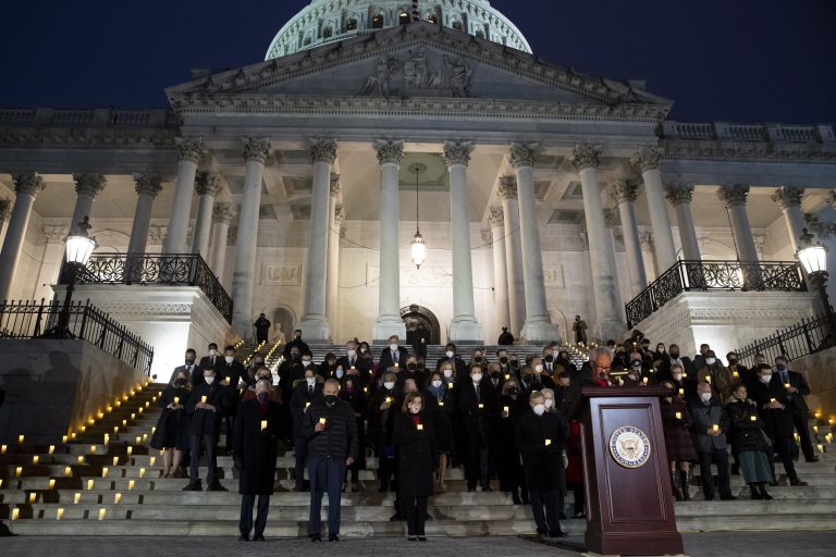 Biden szerint a Capitolium ostroma „puccskísérlet” volt