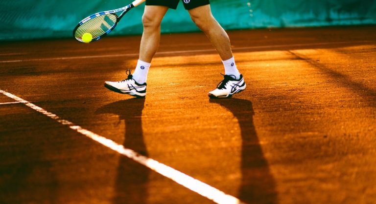 Australian Open: lezajlottak a páros döntők, botrányhős és kiemelt cseh páros diadalmaskodott