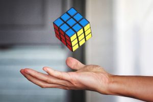 47 éves lett az ikonikus magyar találmány, a Rubik-kocka
