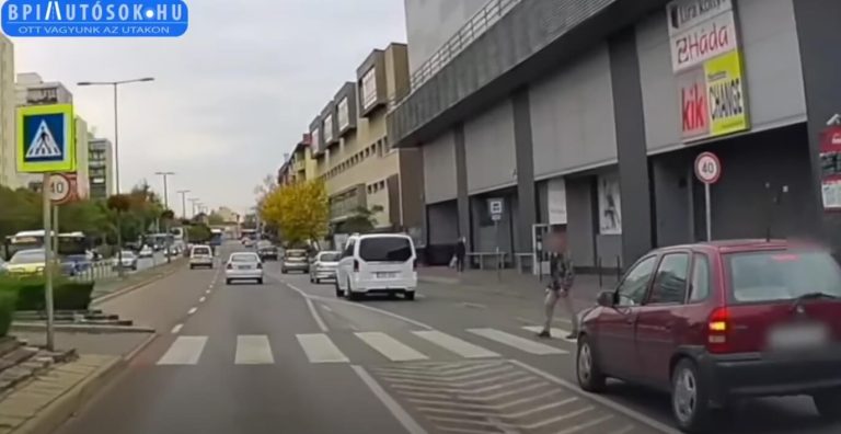 Videón a 65 éves sofőr, ahogy majdnem elgázol valakit a XX. kerületben