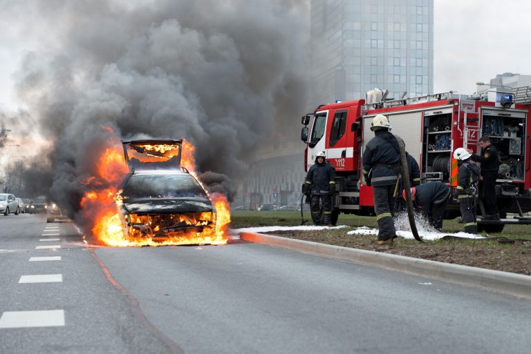 Házi készítésű bomba miatt robbant fel autójában egy férfi