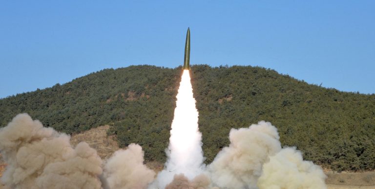 Japán, Dél-Korea és az USA egyetért: Észak-Korea csak provokál a rakétákkal
