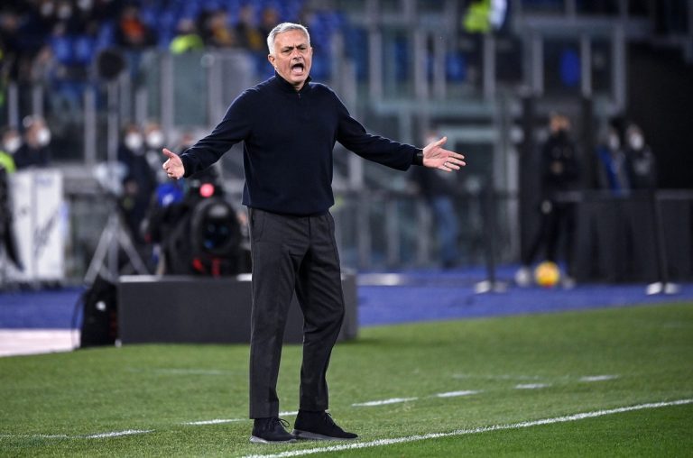 Mourinho ismét kiakadt, többmeccses eltiltás várhat rá (videóval)