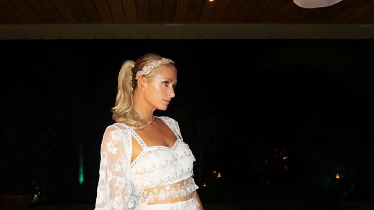 Ilyen luxus-életet él Paris Hilton, talpig Gucciban