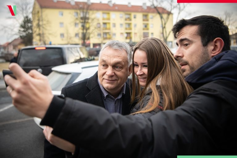 Orbán Viktor a szociális ágazatban dolgozókkal is jó híreket közölt