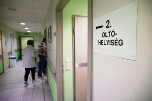 Megérkeztek a friss járványadatok: 11 559 új fertőzött, elhunyt 91 beteg