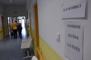 Megérkeztek a legfrissebb vírusadatok: 3193 új fertőzött