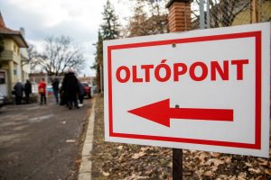 Megérkeztek a friss vírusadatok: 16 435 új fertőzött, 105 beteg elhunyt