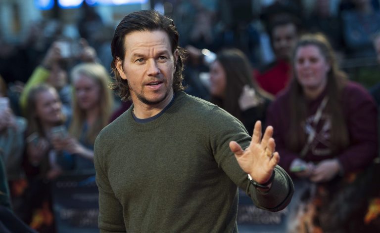 Mark Wahlberg feszes napirendjének köszönheti kockás hasát