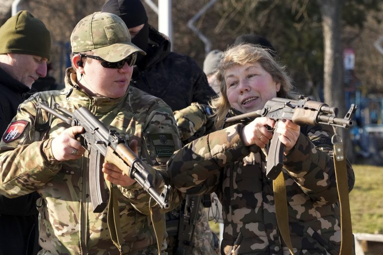 Az ukránok két repülőgépet, egy helikoptert és egy tankot is kilőttek az elmúlt órákban